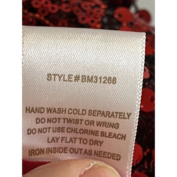 Badgley Mischka Top Women 1X Red Round Neck Pullover Sequin Sparkly Tomato
Girl - Picture 14 of 16